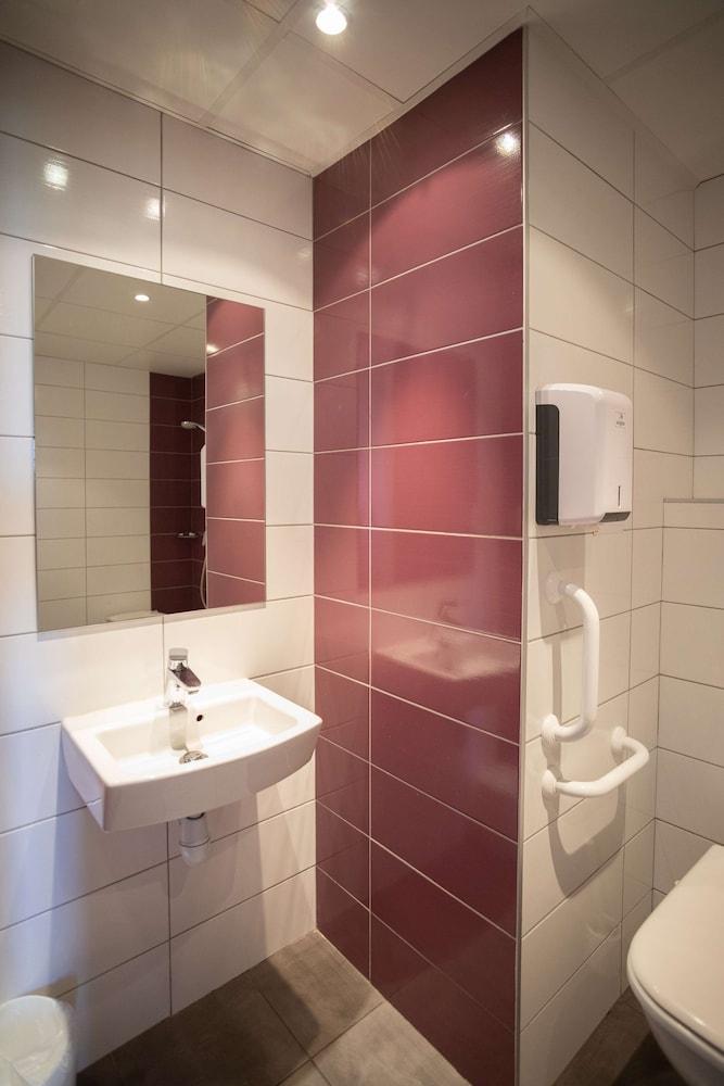 The Originals Access,Tendance Hotel, Saint-Etienne Андрезю-Бутеон Екстериор снимка