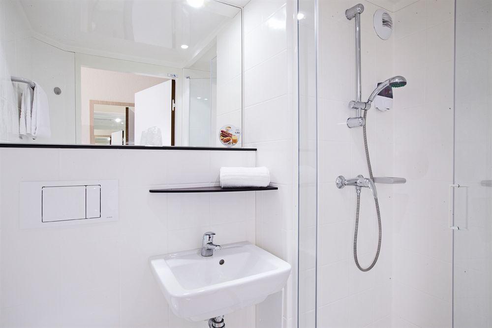 The Originals Access,Tendance Hotel, Saint-Etienne Андрезю-Бутеон Екстериор снимка